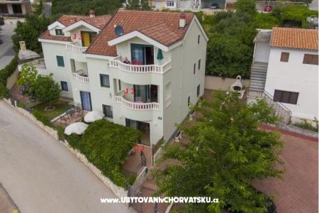 Apartments Jelena i Bojka photo 3