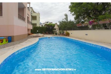 Apartments Jelena i Bojka photo 4