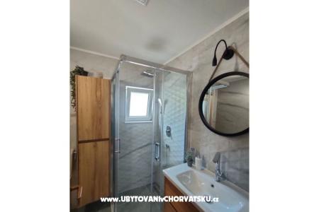 Apartments Lozić Vesna i Mladan photo 5