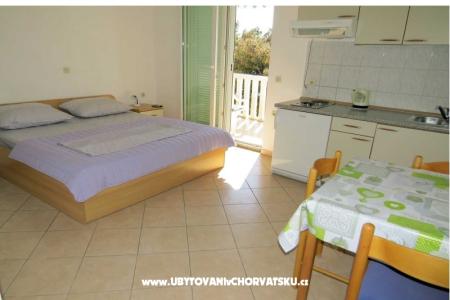 Apartments Villa Rozika photo 3