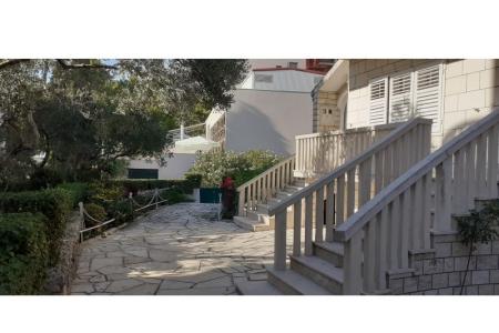 Vila Cvitanovic **** Baska Voda Croatia