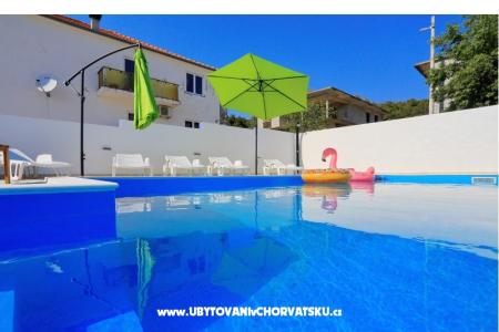 Apartment and pool Nika Bibinje Croatia