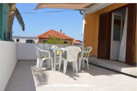 APARTMAN PAULINA/BIBINJE:4+2/STUDIO photo 4