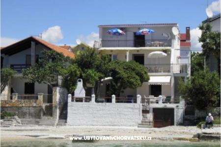 Apartments Mikulandra on the beach Bibinje Croatia