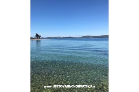 Apartments i Rooms Ivo photo 3