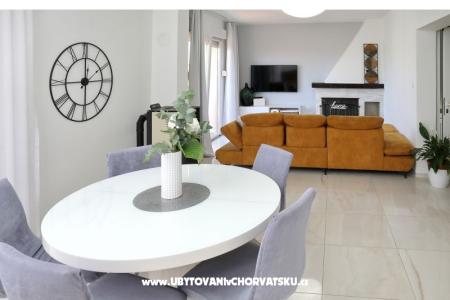 Bella's Home Bibinje Croatia