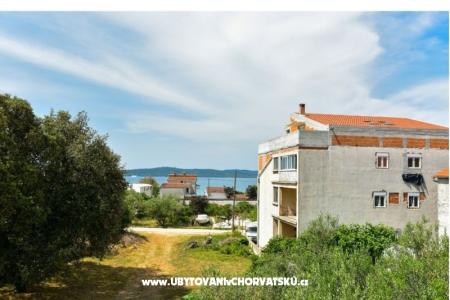 Apartments Lovre photo 2