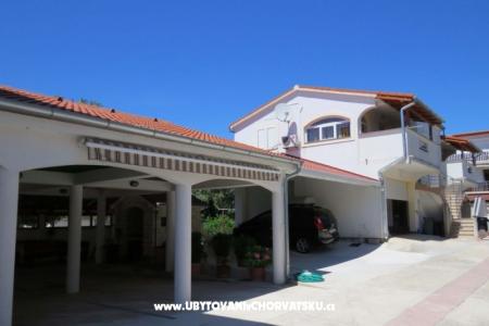 Apartments Gloria photo 2