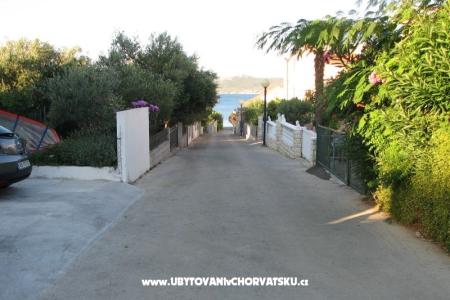 Apartments Golubić photo 2