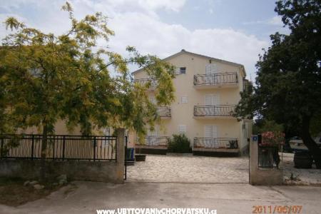 Apartments Mara  photo 2