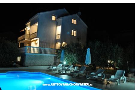 Apartments Olive photo 2
