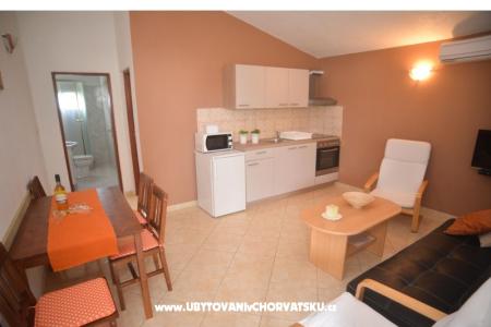 Apartments Salamun photo 2