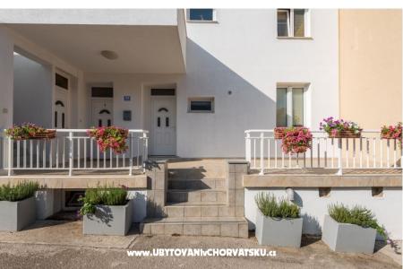 Apartments Galeb photo 2