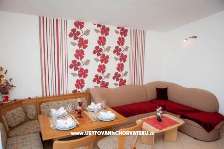Apartments Tiho i Jelena photo 5