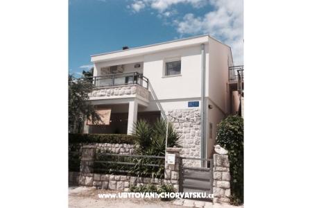 Apartment Aquarelle Blace Croatia