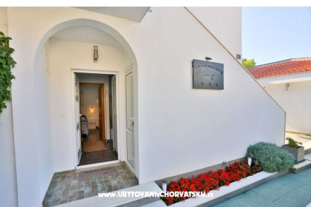 Apartments Kuić photo 2