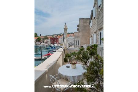 Apartments Tonsic Sutivan Brač Croatia