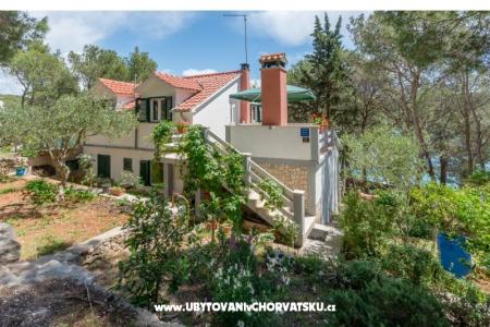 Apartment Antonio Brač Croatia