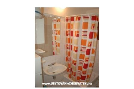 Apartments Maina photo 5