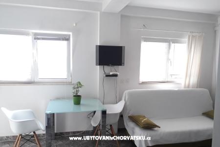 Adria Marija photo 4