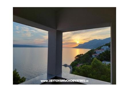 Apartments Čikeš Brela Croatia