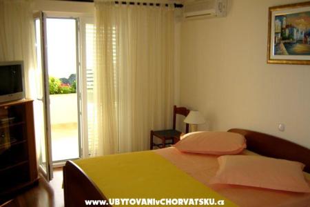 Apartments Kartulina photo 4