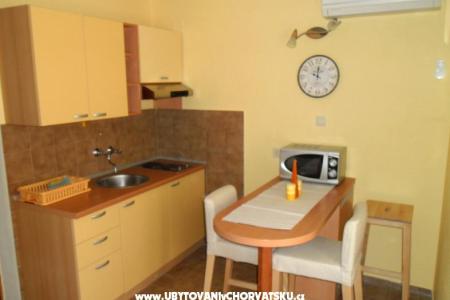 Studio apartment Marijana photo 3