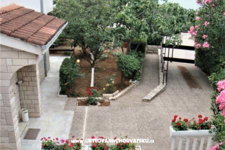 Apartments Arijana photo 3