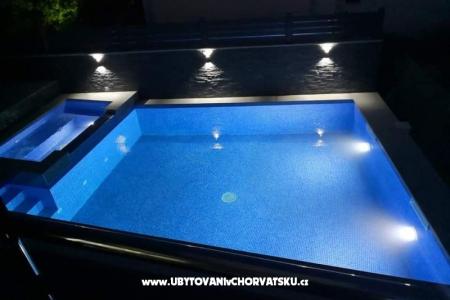 Delux apartment, heated pool photo 5