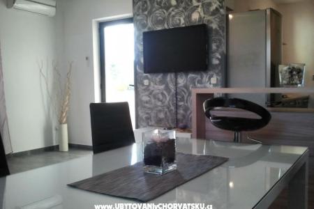 Apartments Peroj 4**** photo 3