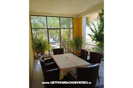 Apartments Majica photo 4