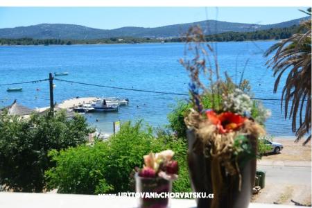 Apartments Božo i Slavica photo 2