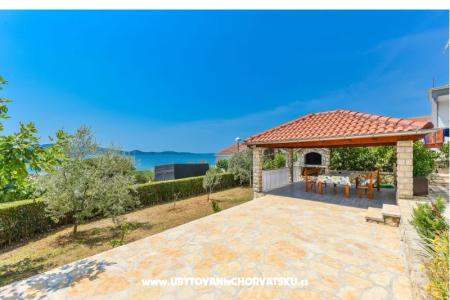 Apartments Mate photo 4