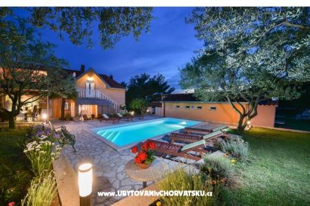 Apartments Miluška Sv. Filip i Jakov Croatia