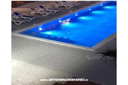 Mobile Robert''s - Helen''s photo 4