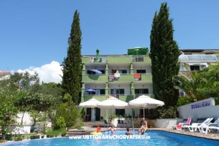 Vila Smirna 4*  with pool  Sv. Filip i Jakov Croatia