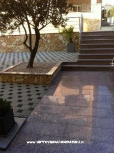Villa Petra 1      GRADAC photo 5