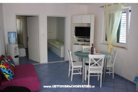Apartments Roza photo 3
