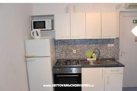 Apartments Roza photo 4