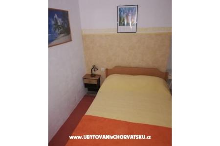 House Mate photo 5