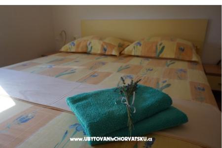 Apartments Vedrana photo 3