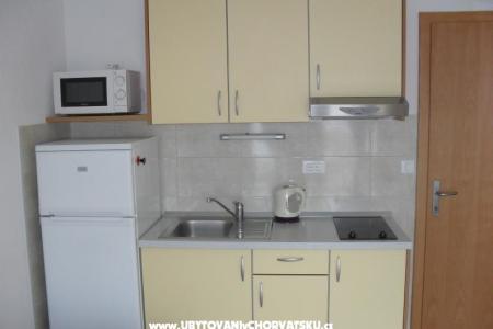 Apartments Vedrana photo 5