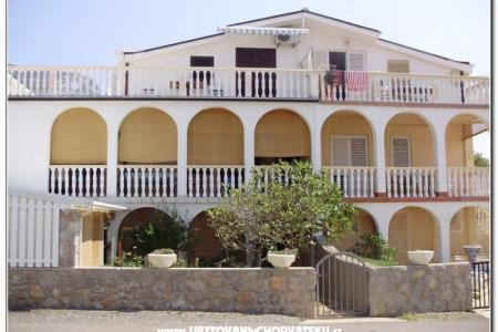 Apartments Marijana  Karlobag Croatia