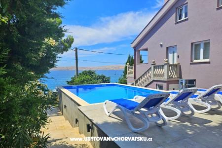 Beachfront Apartments Baricevic wit Karlobag Croatia