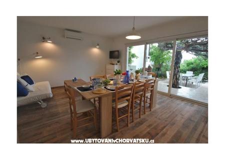 Beachfront Apartments Christian photo 4