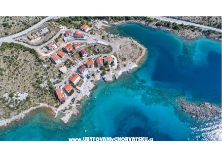 Beachfront Apartments Laszlo Karlobag Croatia