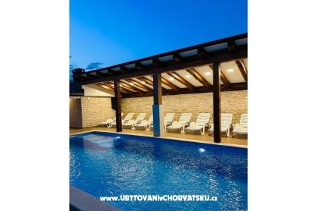 Villa Robert 2 with pool Cesarica Karlobag Croatia