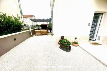 Apartment Ana photo 3