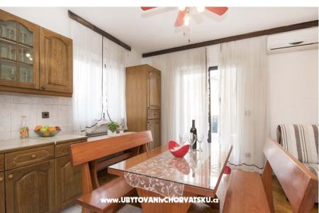 Apartment Kurbaša Kastela Croatia