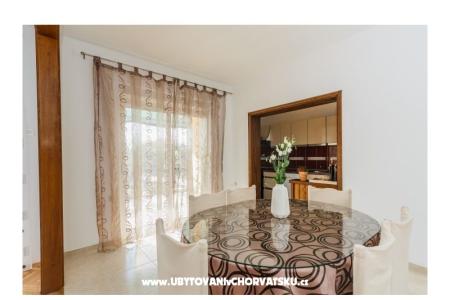 Apartment Majana photo 4